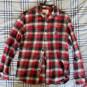 Men’s flannel button down
